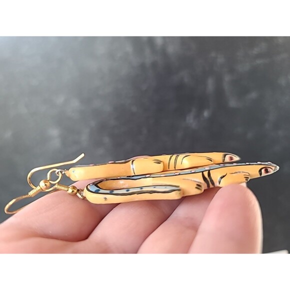 Painted Wooden Dangling Salamander Earrings Vintage Costume Jewelry NOS - Picture 6 of 10